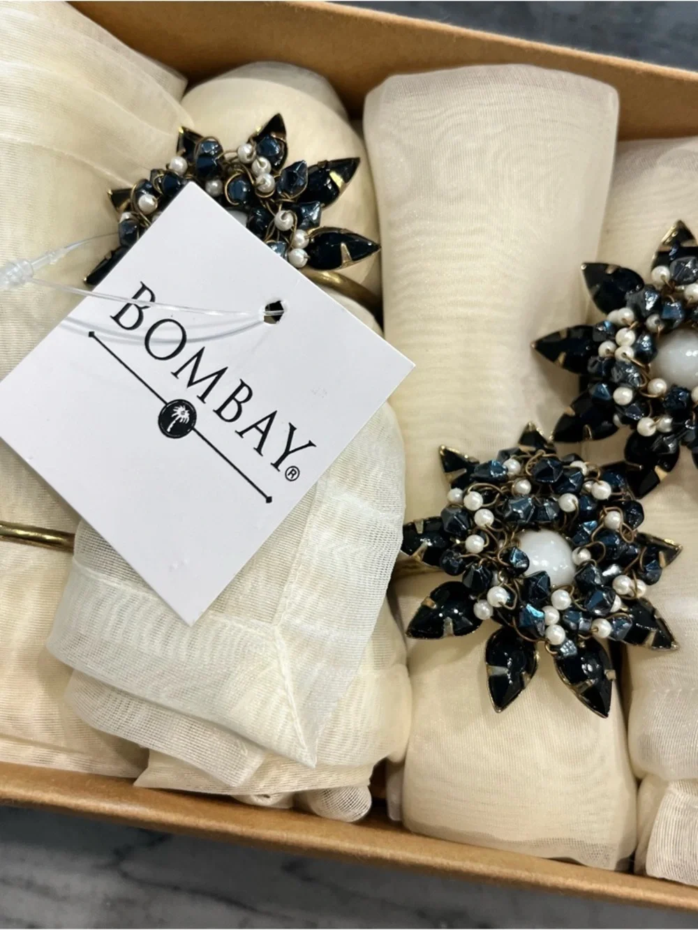 Bombay Company New Old Stock Black Pearl Napkin Rings And Chiffon Napkins Four